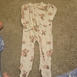 Posh Peanut Beige Bear Print Kids Footie Bamboo